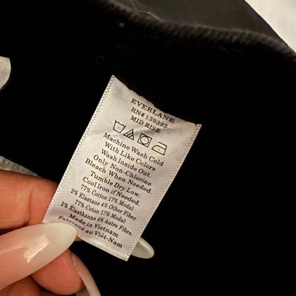 Everlane Black Mid Rise Regular Skinny  Stretch Jean